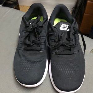 Black and white Nike Free RN sneaker